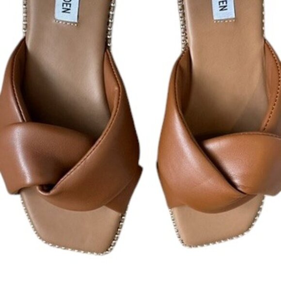 Steve Madden Twisted Top Brown Sandals Flats, size 9 - Picture 2 of 6